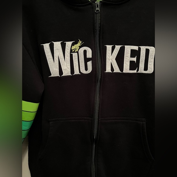 Wicked the Musical Black and Green Women's Zip up Hoodie 🖤💚 - Picture 2 of 16
